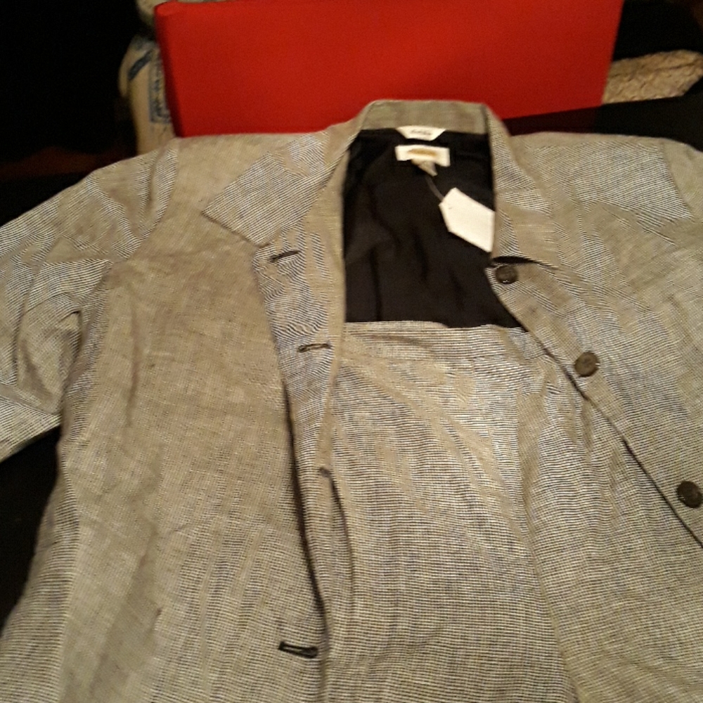Suit